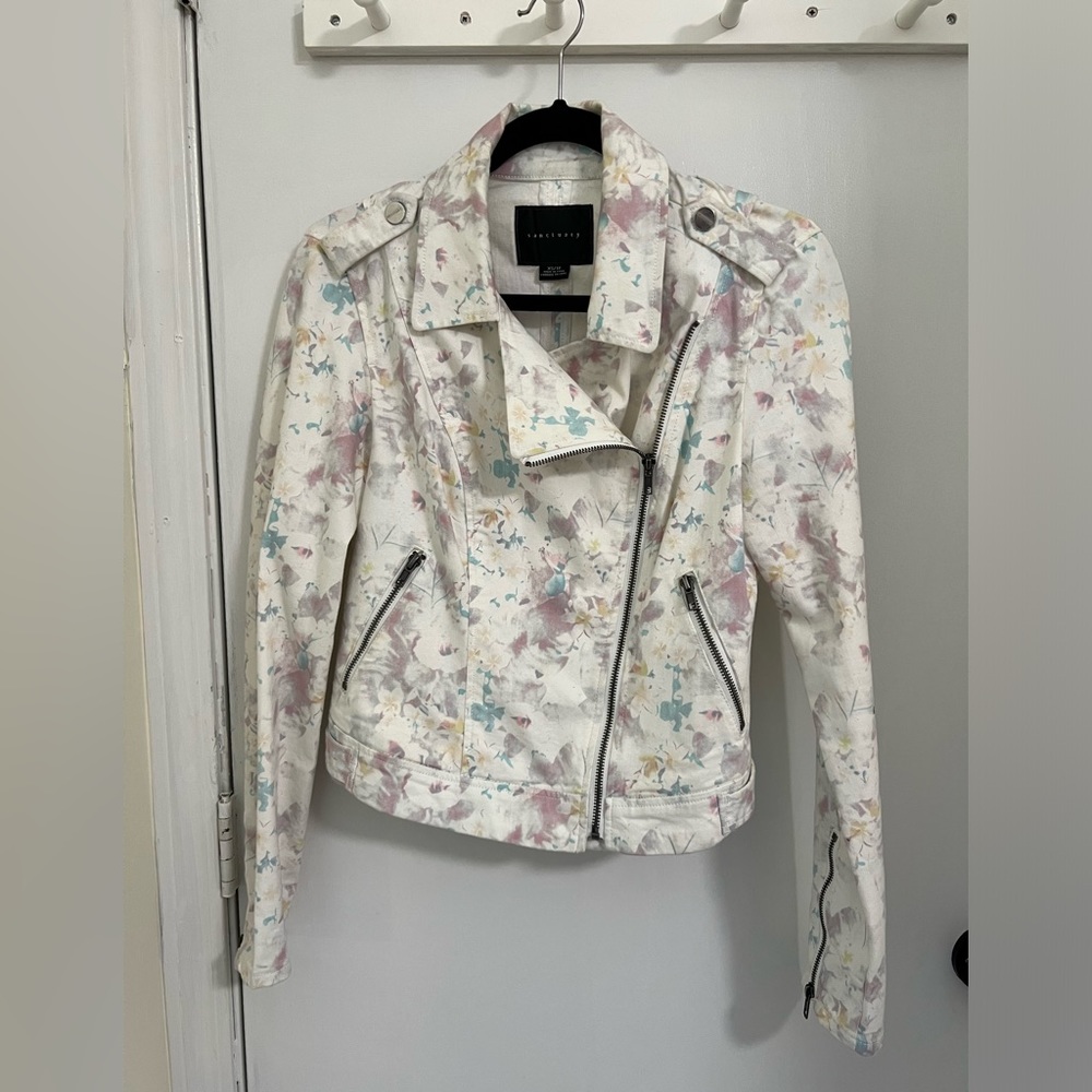 Sanctuary Cropped Floral Denim Jacket